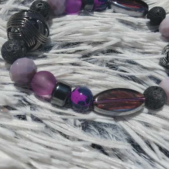 Beautiful handmade glass and stone beaded bracelet - Picture 3 of 4